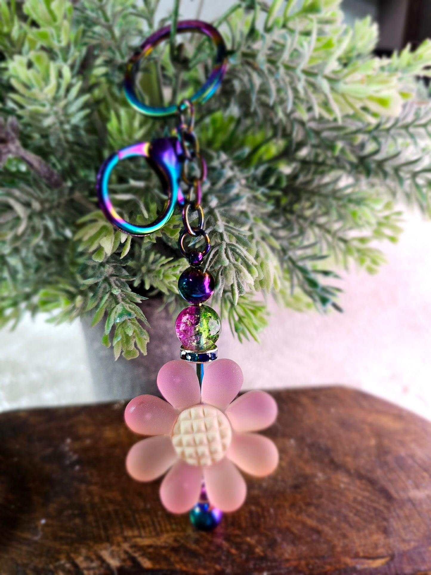 RTS {Iridescent Daisy} Beaded Keychain